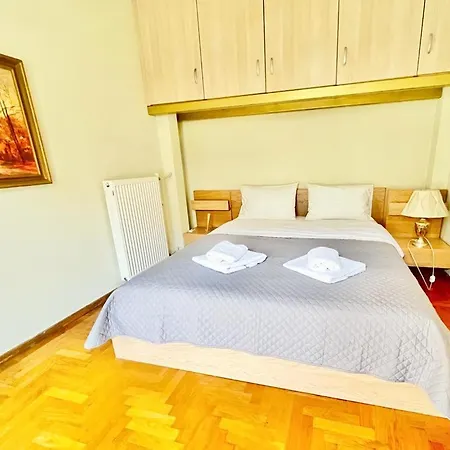 Neoclassical 2bed In Kallimarmaro Apartment *