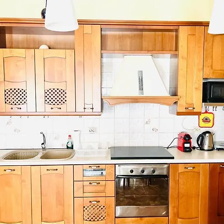 Neoclassical 2bed In Kallimarmaro Athens