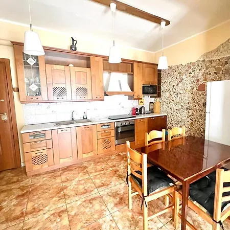 Neoclassical 2bed In Kallimarmaro * Athens